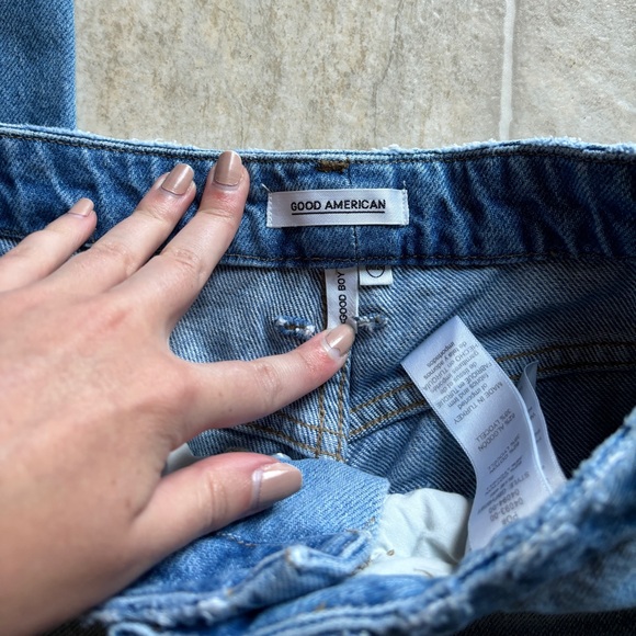 Good American Two Tone Jeans - Picture 6 of 6